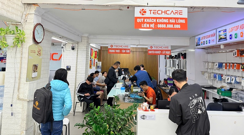 Vì sao nên chọn Techcare để thay IC đèn iPhone?