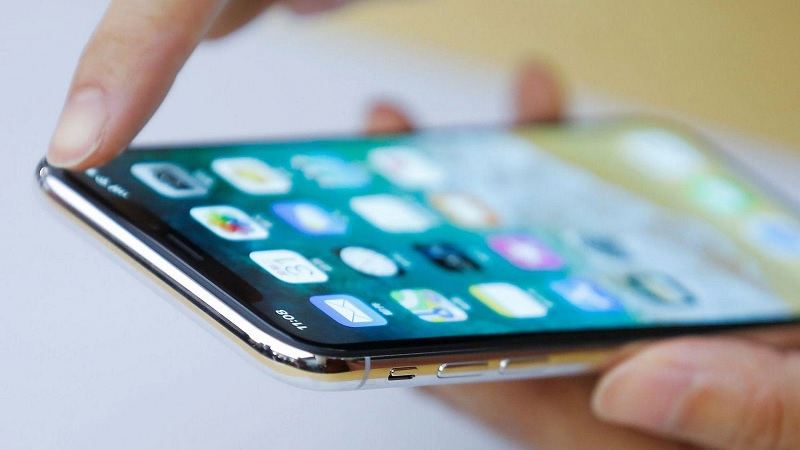 Dấu hiệu nhận biết cổ cáp màn hình iPhone cần được ép lại